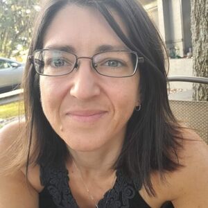 Meet your Posher, Denise